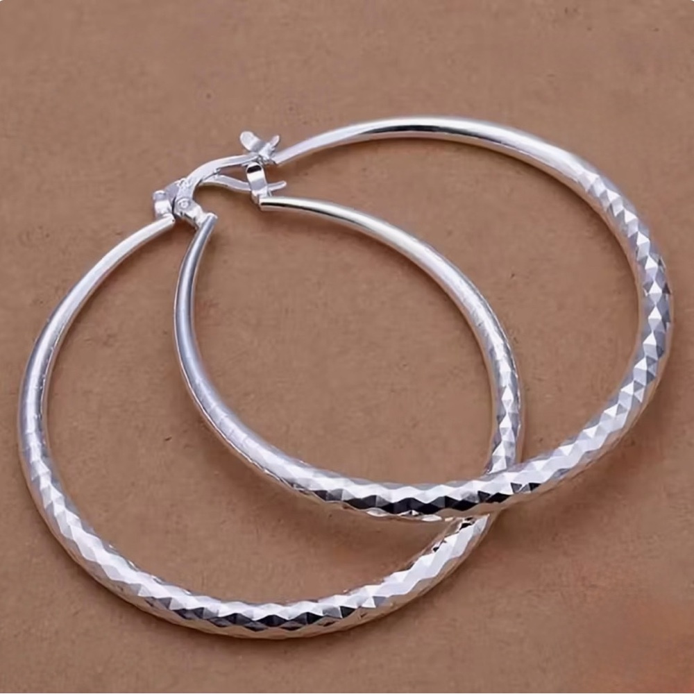 S925 Sterling Silver Diamond-Cut Hoop Earrings | 2” Classic Hoops - Picture 4 of 5
